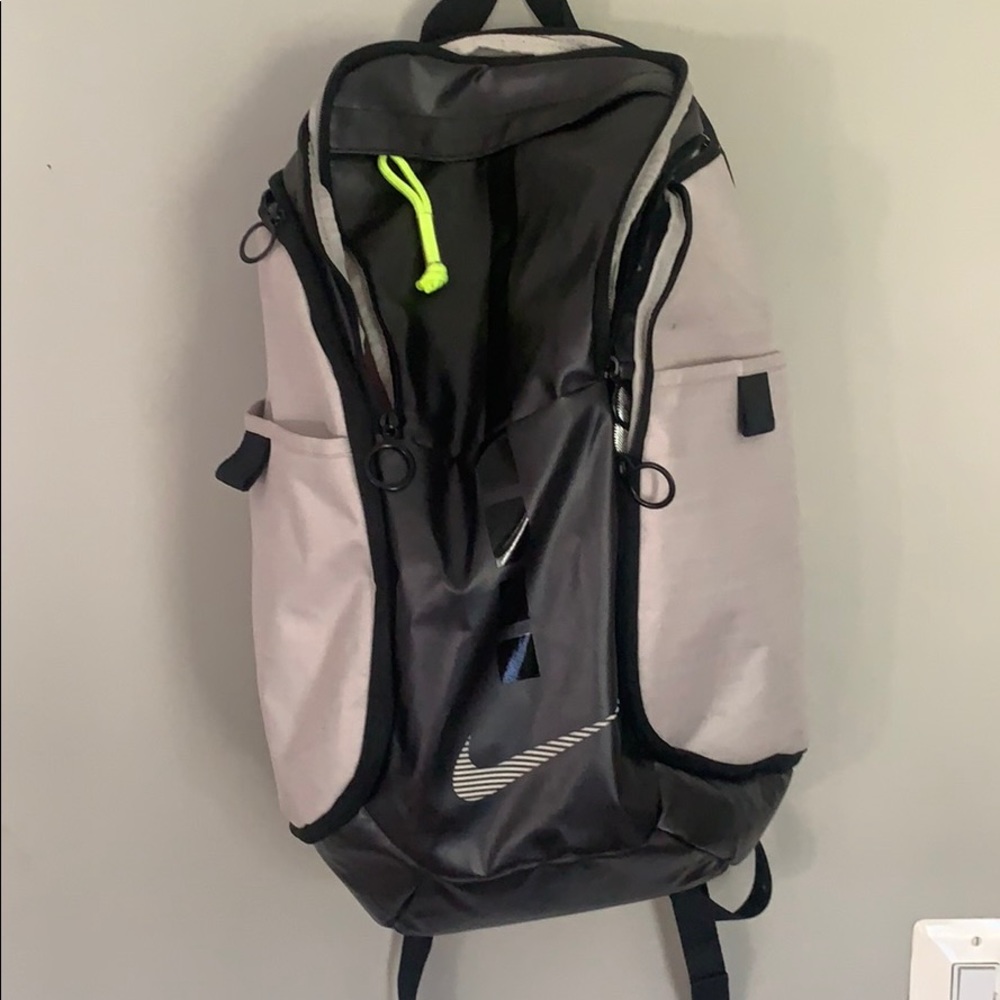 Nike basketball bag